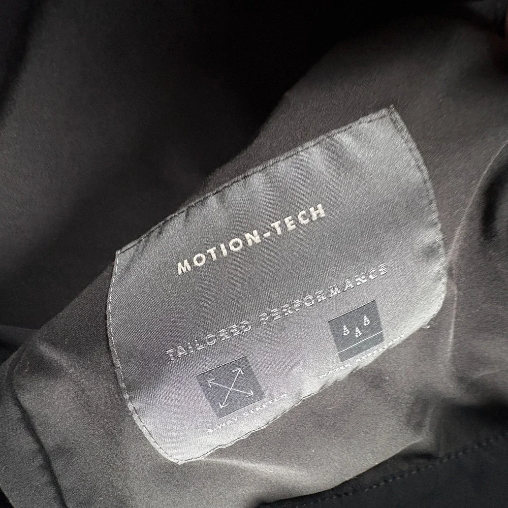 Banana Republic Motion-Tech Jacket Men Small Black Field Water Repellent Stretch